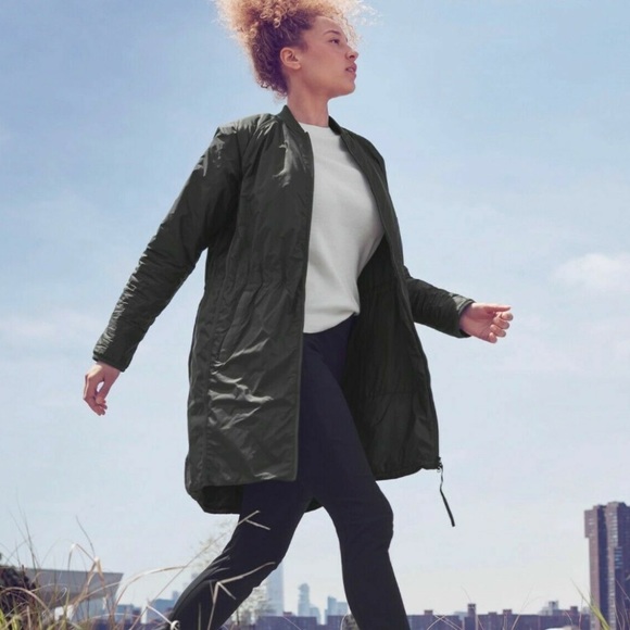 ATHLETA Summit PrimaLoft Shell Parka Black NWT - Picture 7 of 8